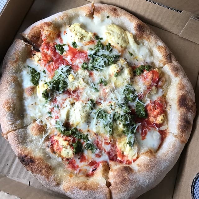 Foto do prato “Four Horseman Pizza”