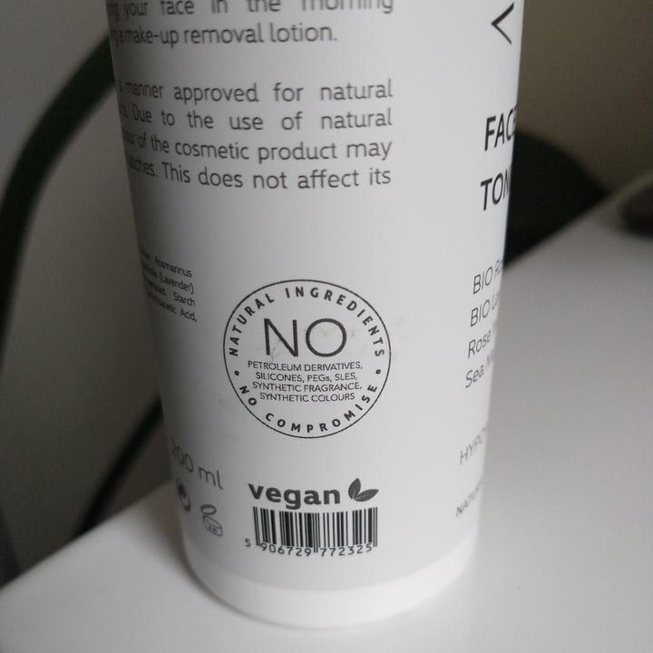 photo of Naturativ face tonic shared by @kamerplant on  18 Dec 2022 - review
