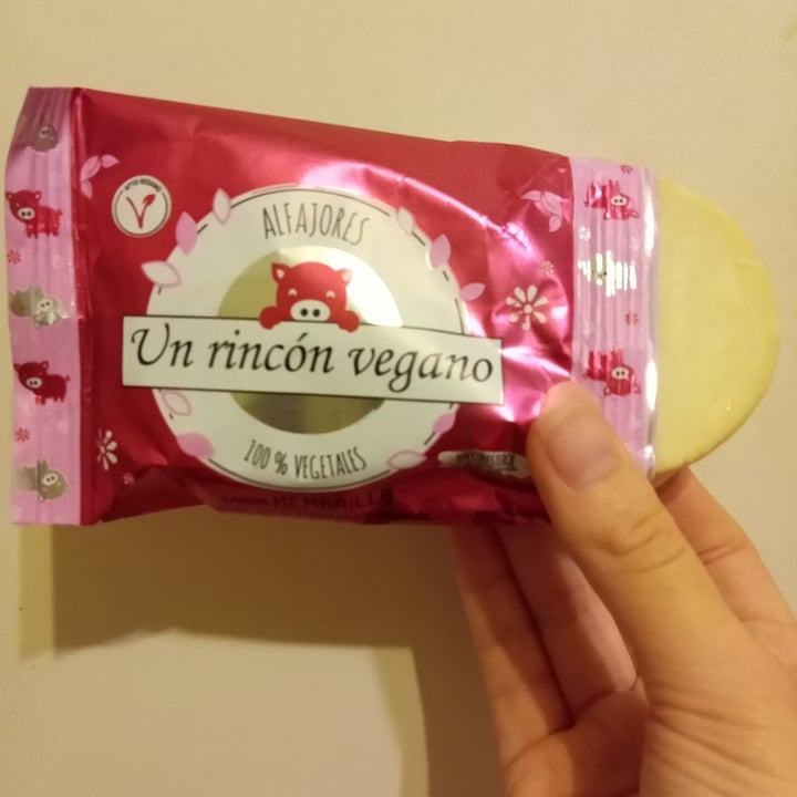 photo of Un Rincón Vegano Alfajor de Membrillo shared by @sofiamusical on  06 Mar 2021 - review