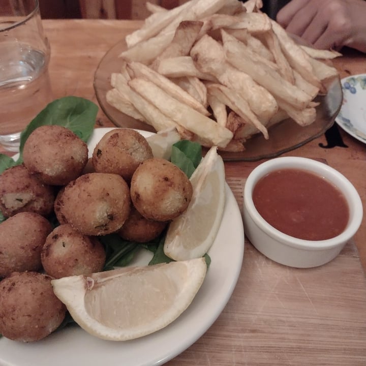 photo of Cavendish -La guarida de heiskel- Falafel shared by @arianablustein on  25 Feb 2022 - review