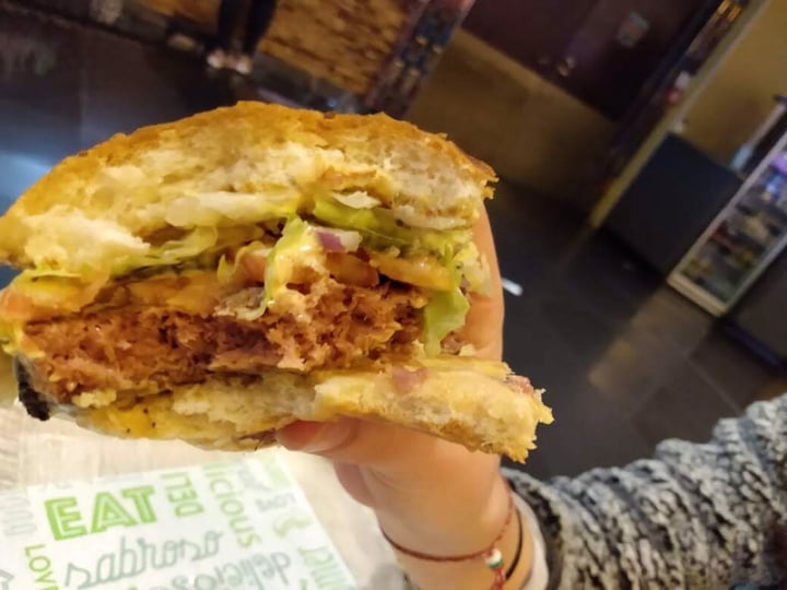 photo of Vedang - plant burger (Alexa) Beyond Meat Burger shared by @malonso23 on  20 Mar 2020 - review