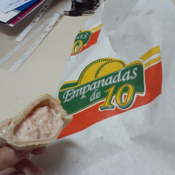 photo of Empanadas de 10 - San Justo Empanadas De Jamón Y Queso Veganas shared by @floverburg on  17 Feb 2021 - review