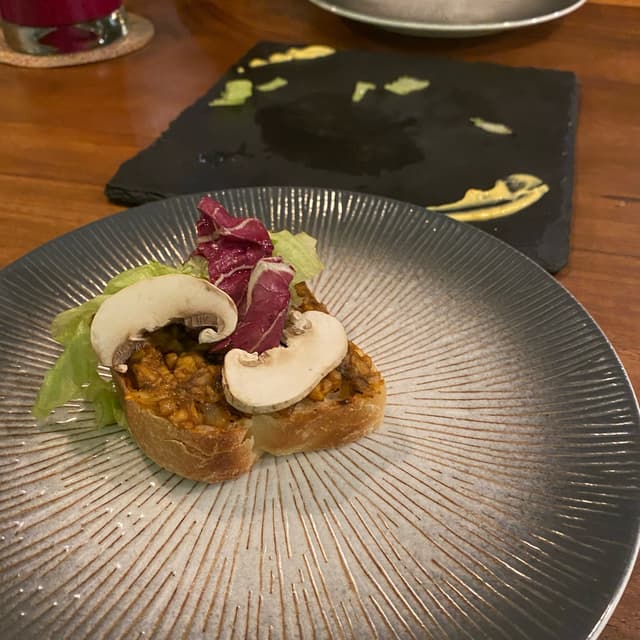 菜肴“Tuscany Bruschetta”的照片