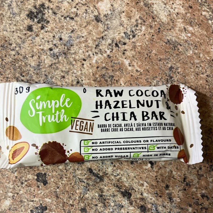 photo of Simple Truth Raw Cocoa, Hazelnut & Chia Bar shared by @garethlawrence on  17 Oct 2021 - review