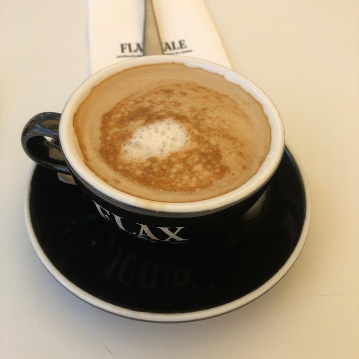 review photo of Flax and Kale La Roca Café con leche de soja shared by @neil on 01 May 2021 - review