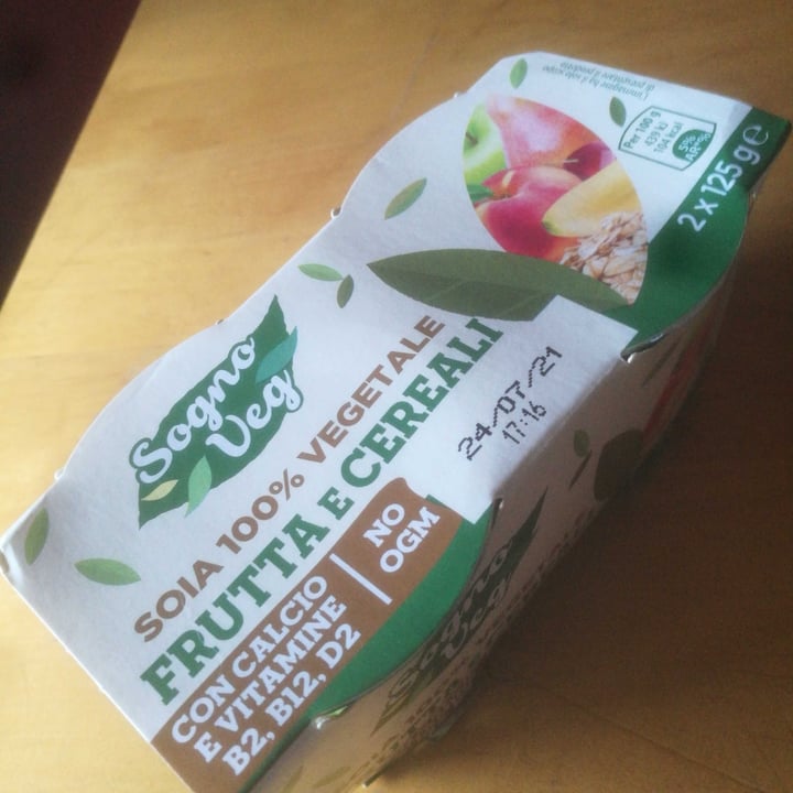 photo of Sogno veg Yogurt frutta e cereali shared by @giadat on  23 Jun 2021 - review