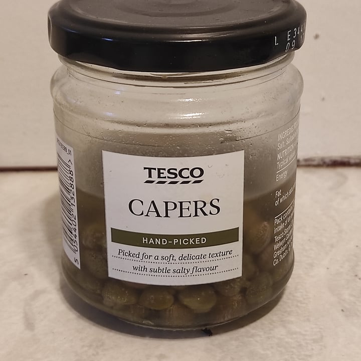 photo of Tesco Capers shared by @tuscanvegan on  26 Dec 2021 - review