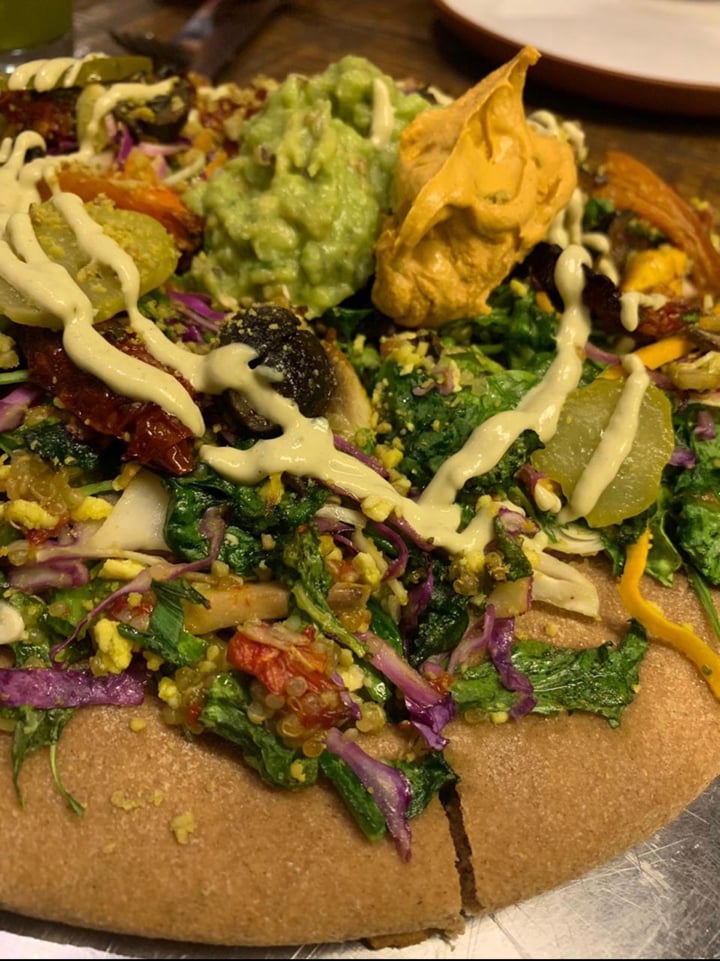 photo of Buenos Aires Verde Power pizza vegana shared by @argentinaenberlin on  06 Jul 2019 - review