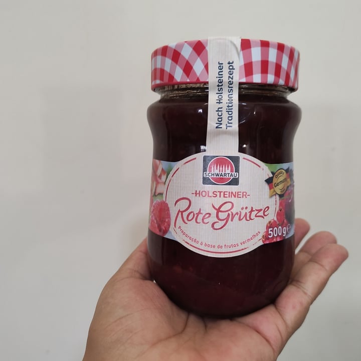 photo of Schwartau Rote Grütze (geleia de frutas vermelhas) shared by @andreamenasc on  04 May 2022 - review