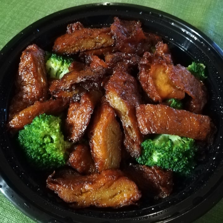 photo of Zen Gardens Barbecue Seitan shared by @svraphael88 on  10 May 2020 - review