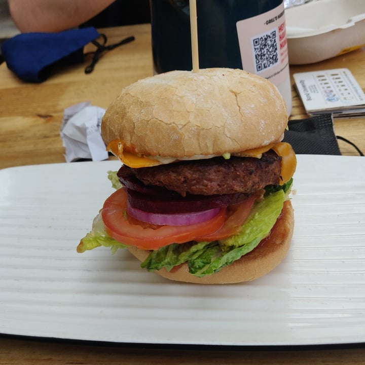 review photo of Grill'd Harbour Town Beyond Garden Goodness Burger shared by @ag1124 on 24 Oct 2021 - review