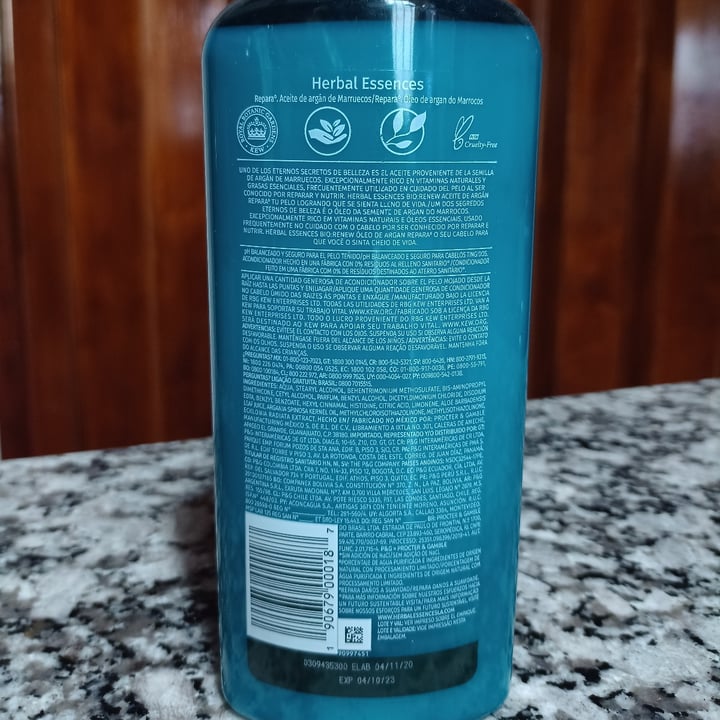 review photo of Herbal Essences Acondicionador Aceite De Argán de Marruecos shared by @luujimenezz on 30 Sep 2022 - review