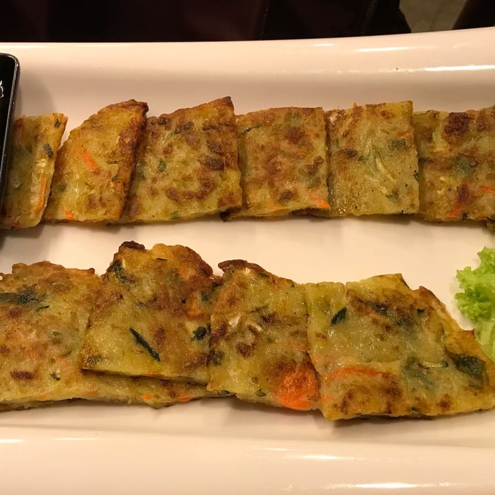 photo of Daehwa Vegetarian 야채전 Yachae Jeon (Vegetable Pancake) shared by @oakandbamboo on  14 Dec 2021 - review