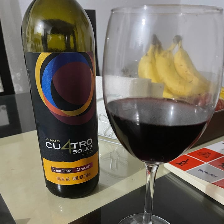 photo of Vinos Cuatro Soles Vino tinto afrutado shared by @michellemurci on  19 Jun 2022 - review