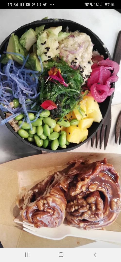 review photo of Vegan Bowls Raw Tuna Poke Super Bowl shared by @lauranne on 15 Aug 2019 - review