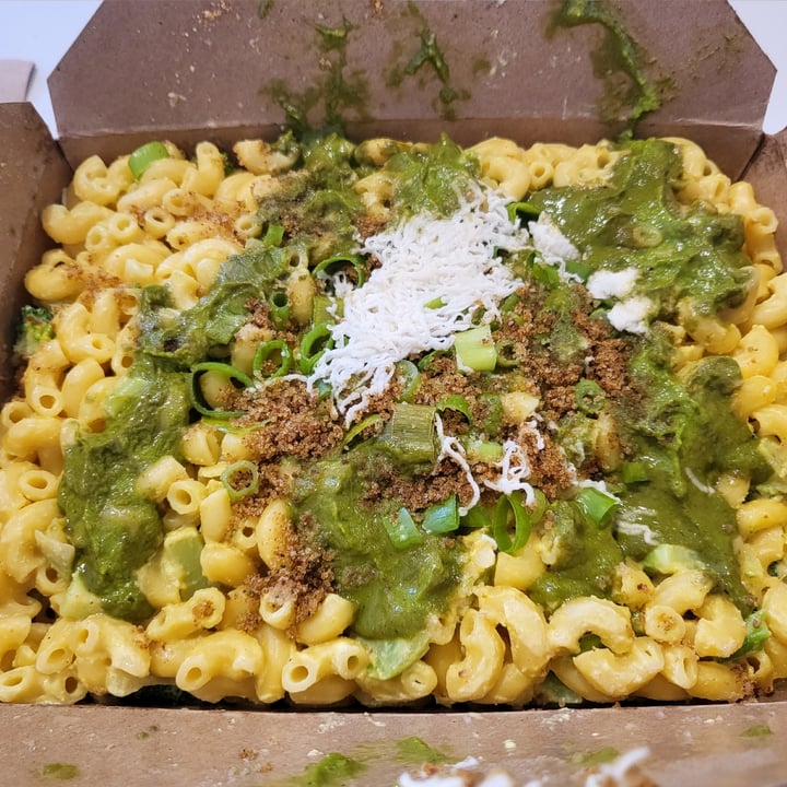photo of Vtopia All Vegan Restaurant & Cheese Shop Mac n cheese shared by @izzyiris on  29 Mar 2022 - review