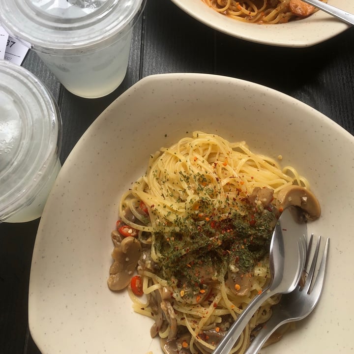 photo of The Tea Party Mushroom Aglio shared by @belleeats on  07 Nov 2020 - review