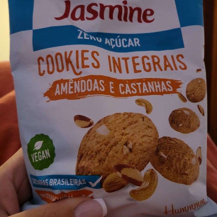 photo of Jasmine cookies amendoas e castanhas shared by @rafaelasouzareis on  25 Jun 2022 - review