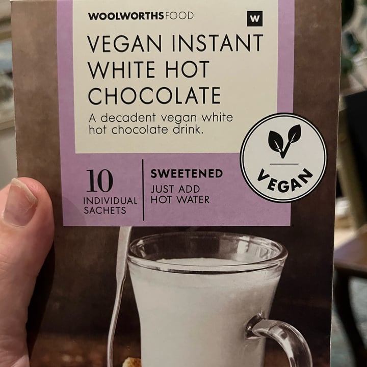 photo of Woolworths Food Vegan instant white hot chocolate shared by @melcalothi on  05 Jun 2022 - review