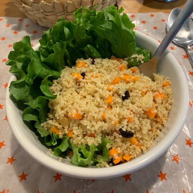 菜肴“Ensalada de Quinoa”的照片