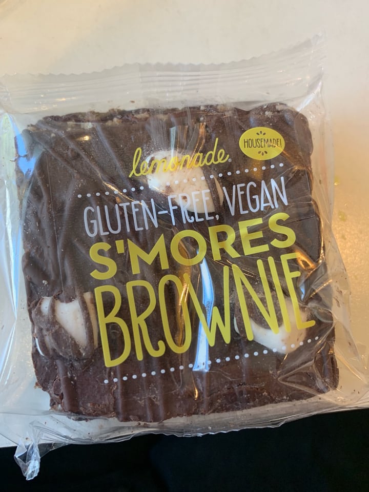 photo of Lemonade S’mores brownie shared by @clairecancook on  11 Oct 2019 - review