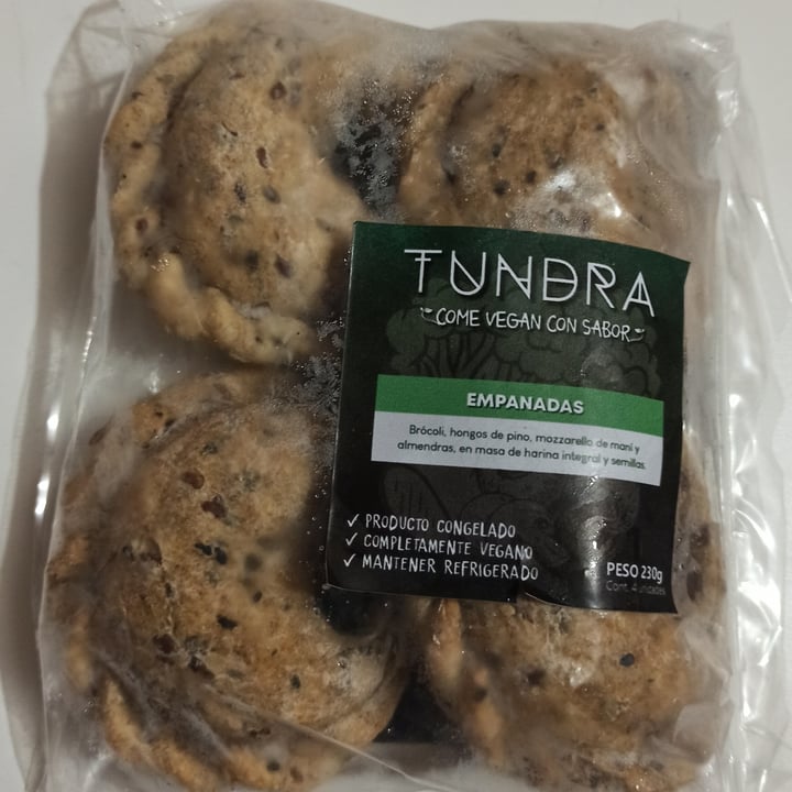 photo of Tundra Empanadas De Brócoli Y Hongos De Pino shared by @gisa on  15 May 2022 - review