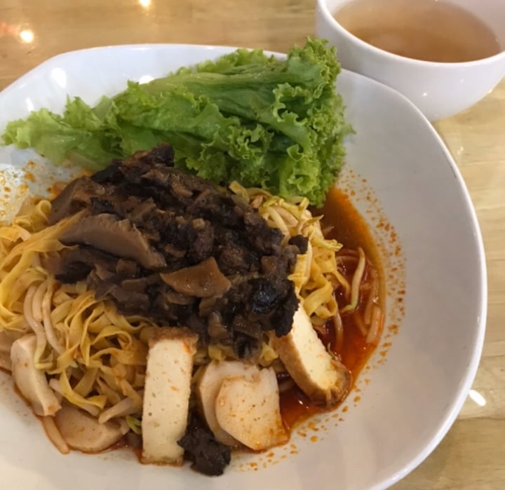 photo of Loving Hut Mee pok shared by @vanessaainsley on  18 Apr 2020 - review