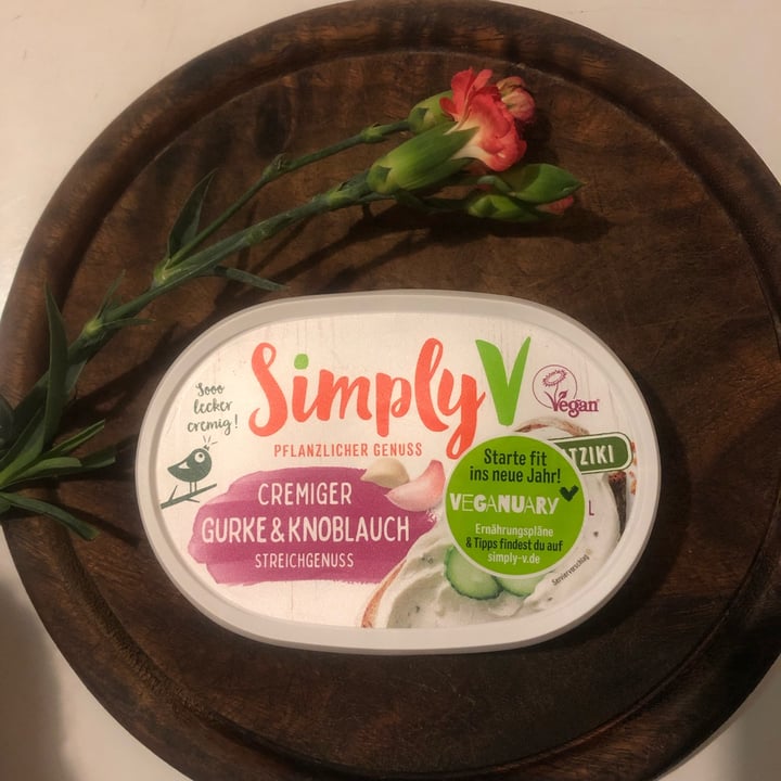 review photo of Simply V Cremiger Gurke & Knoblauch Streichgenuss shared by @lilith1 on 08 Jan 2022 - review