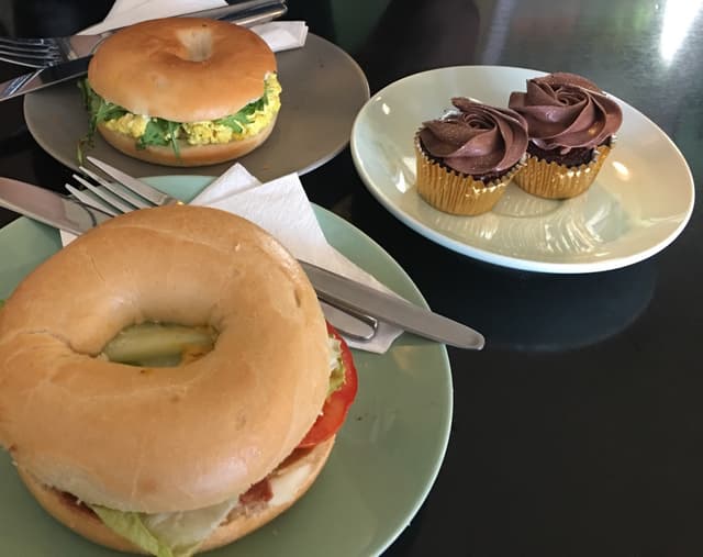 「Mini Cupcakes」の料理の写真