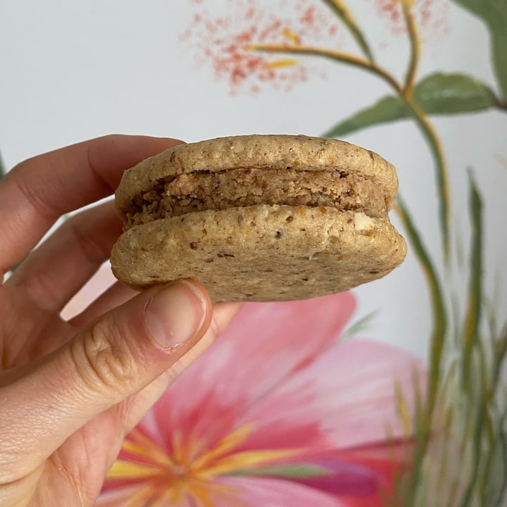 photo of Oyvavoi Alfajor de maní y pasas shared by @camiasat on  06 Oct 2022 - review
