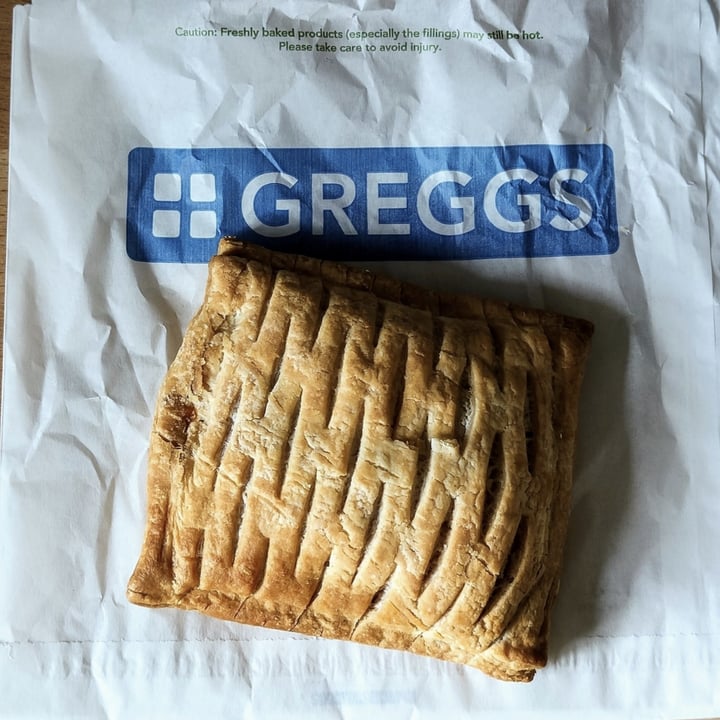 photo of Greggs Sausage, Bean & CheeZe Melt shared by @theonlywayisvegan on  10 Mar 2022 - review