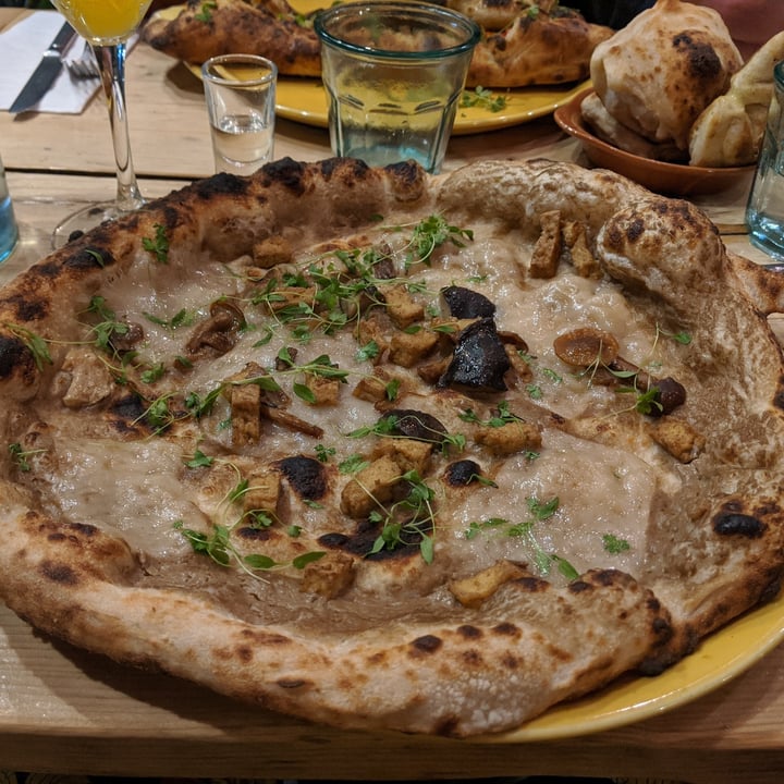 photo of Purezza - Vegan Pizza Camden The One With The Truffle shared by @fajajay on  30 Sep 2020 - review