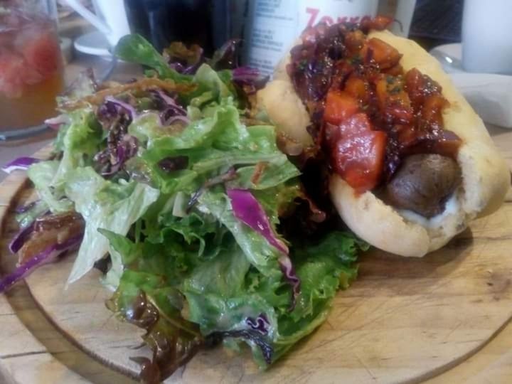 photo of Calabacitas Tiernas Bistro Hot dog vegano shared by @susanacruz on  21 Jan 2020 - review