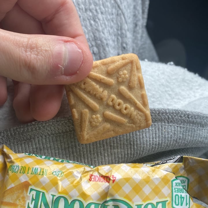 photo of Nabisco Lorna Doone Cookies shared by @convicti0n on  11 Feb 2022 - review