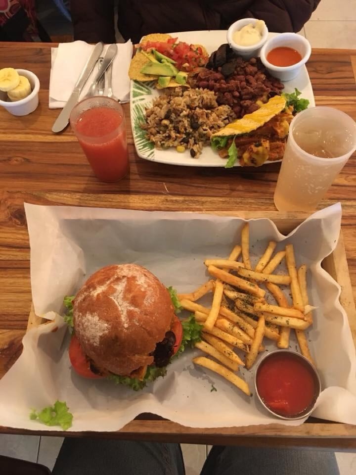 photo of Maha Vegan Food Hamburguesa maha shared by @nikotok on  23 Aug 2019 - review