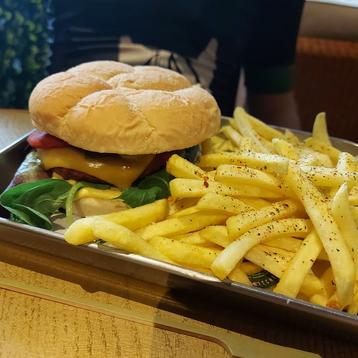 photo of Timmy's Bar & Kitchen French Burger shared by @skito1987 on  26 Jul 2022 - review