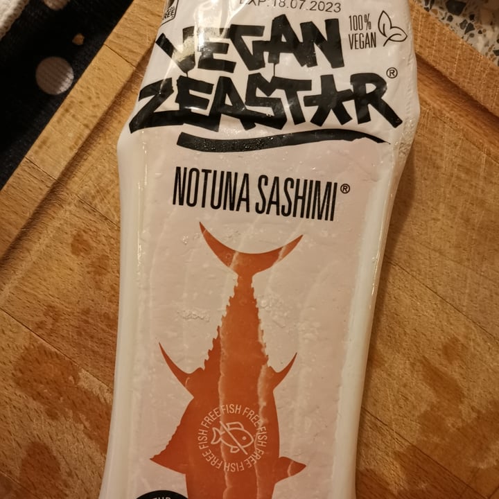 photo of Vegan Zeastar Sashimi No Tuna shared by @tinaraevenna on  10 Feb 2022 - review