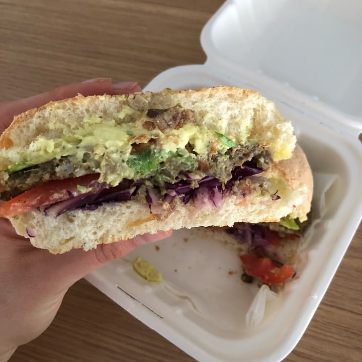 photo of Vegami Burger Kafka shared by @carmelau on  07 Apr 2022 - review