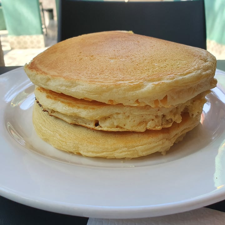 review photo of VegCo. Restaurante Vegano Pancakes shared by @mireyusthebear on 11 Jul 2021 - review