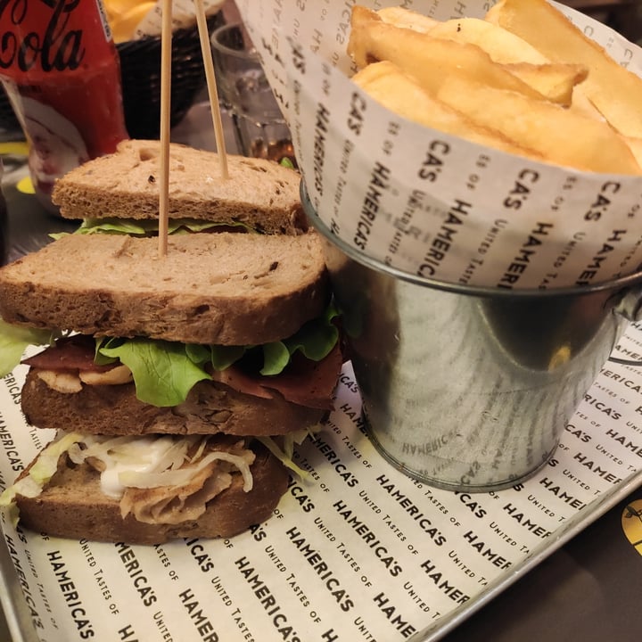 photo of Hamerica's Sandwich shared by @giuliacocoesp on  16 Feb 2022 - review