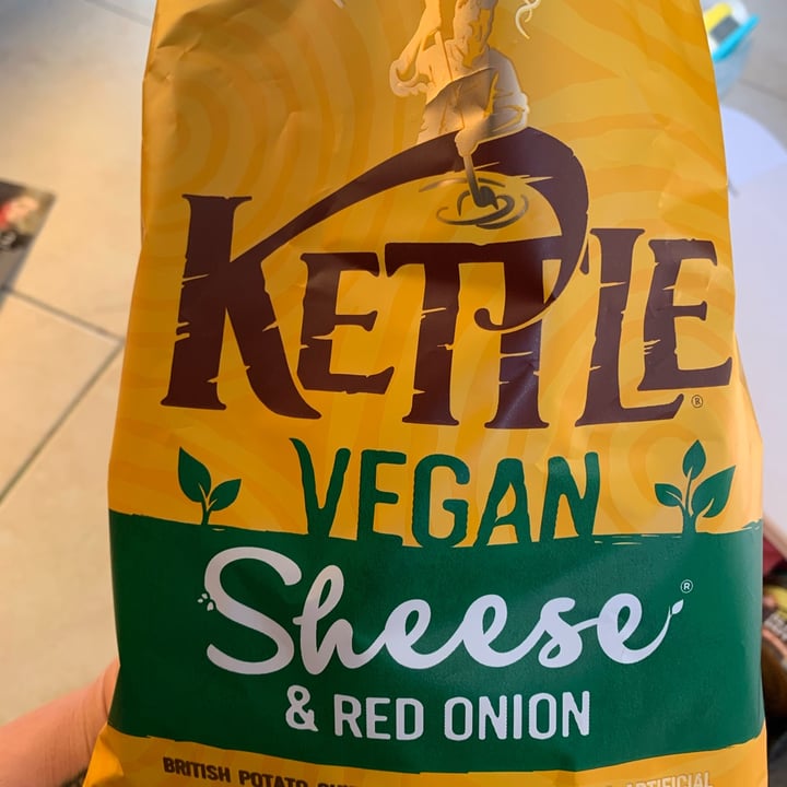photo of Kettle Vegan Sheese & Red Onion shared by @barefootserene on  30 Sep 2021 - review