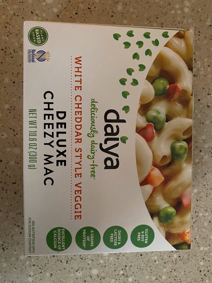 photo of Daiya White Cheddar Style Veggie Deluxe Cheezy Mac shared by @circeamerman on  14 Apr 2020 - review