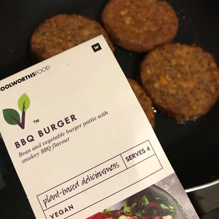 review photo of Woolworths Food BBQ burger shared by @skybadger on 16 Mar 2022 - review