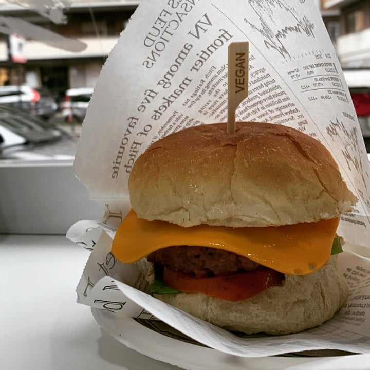 photo of iVeganEAT! Beyond Burger shared by @isidor on  06 Jan 2022 - review