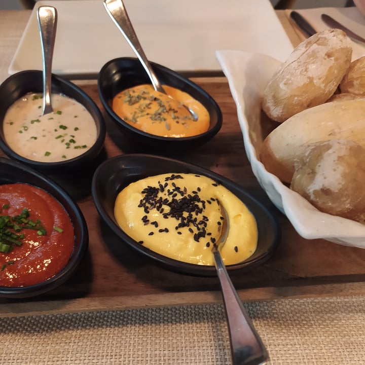 review photo of Restaurante Pasapán Coca de berenjena y papas arrugas shared by @merx on 20 Jul 2021 - review