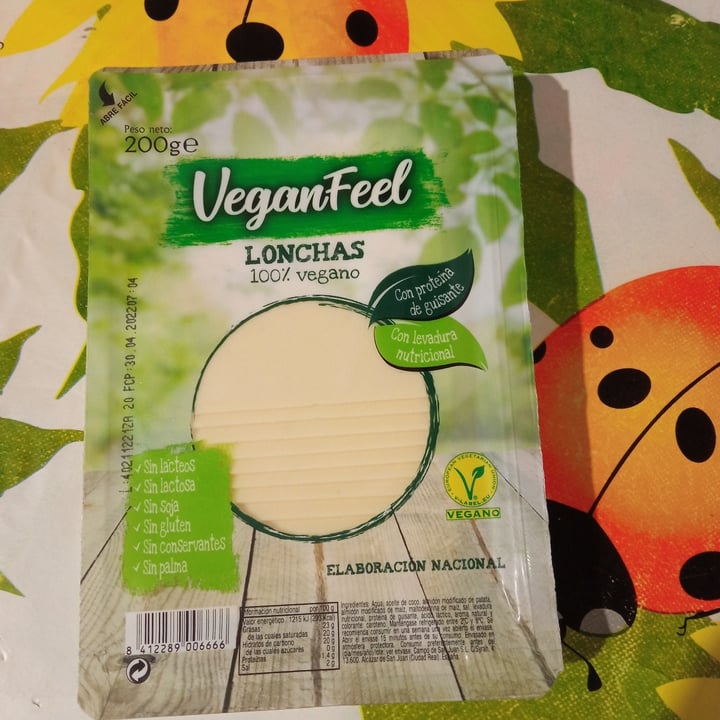photo of Vegan Feel Lonchas de Queso shared by @rosaliab on  15 Jun 2022 - review