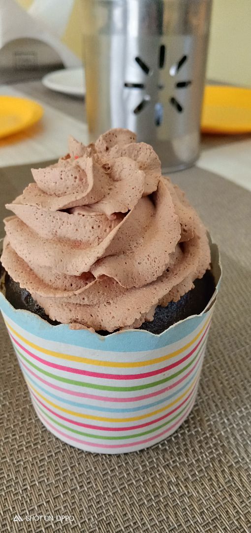 photo of The Loving Hut - Vegan Paradise Chocolate cupcake shared by @jagritikaushik on  21 Feb 2020 - review