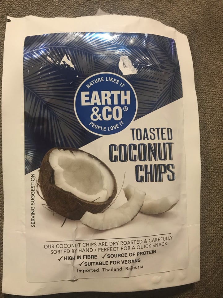 photo of Earth & Co Toasted coconut chips shared by @michellephillips on  14 Aug 2019 - review