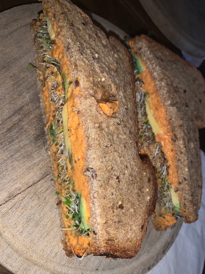 photo of Café Duet Avocado, Cucumber, Sprouts + Hummus Sandwich shared by @ownpudi on  20 Jan 2020 - review