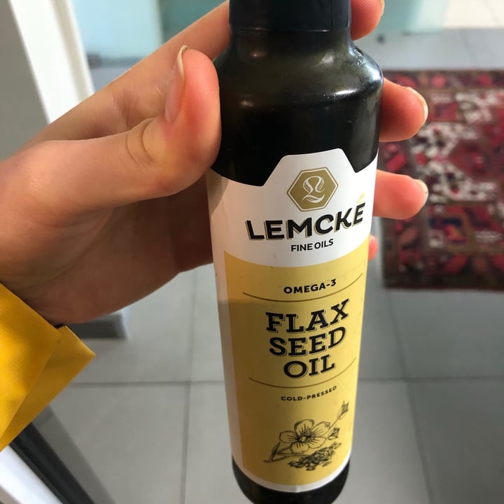 photo of Woolworths Food Flaxseed oil (cold-pressed) shared by @zannie on  12 Jun 2020 - review